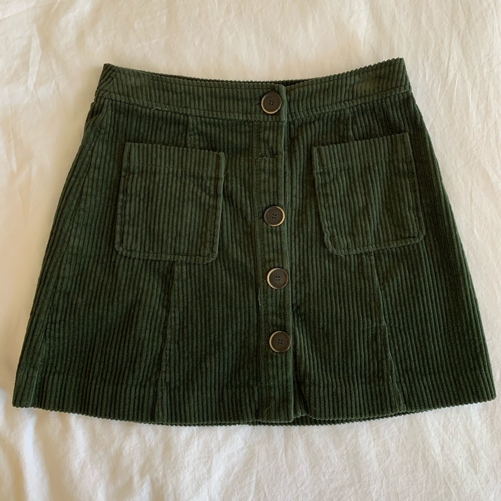 Zara green skirt. Size XS